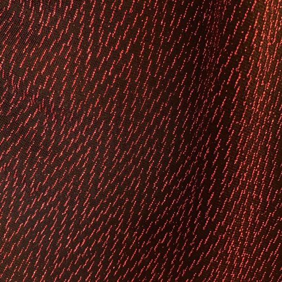 Red and black cocktail dress - Picture 2 of 4